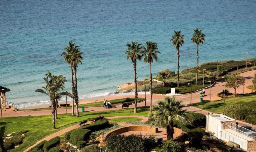 Romy Suites Deluxe Netanya Exterior foto